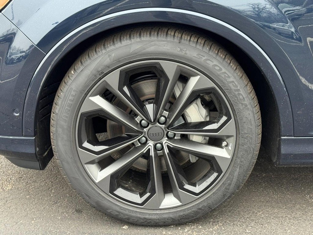2026 Audi Q7 Premium Plus