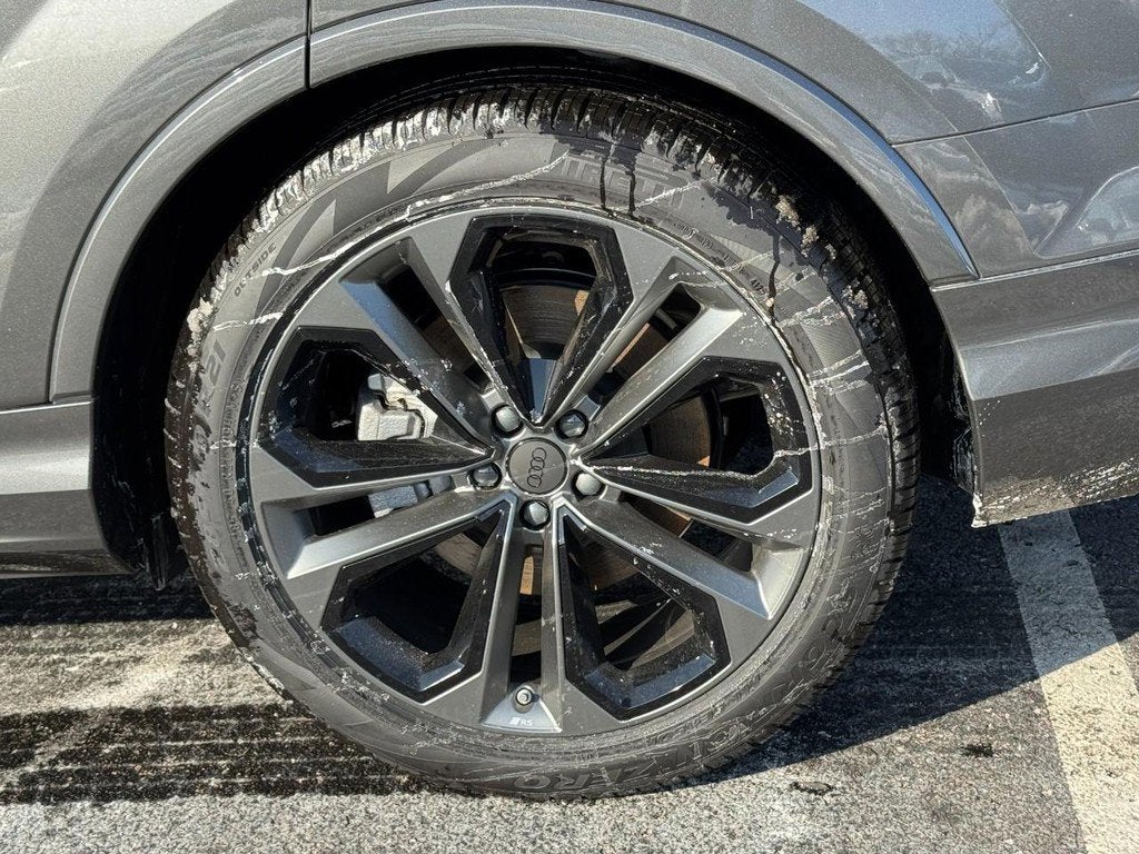 2026 Audi Q7 Premium Plus