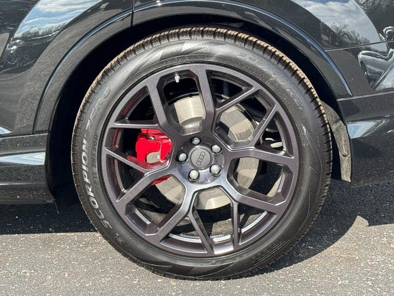 2026 Audi SQ7 Prestige