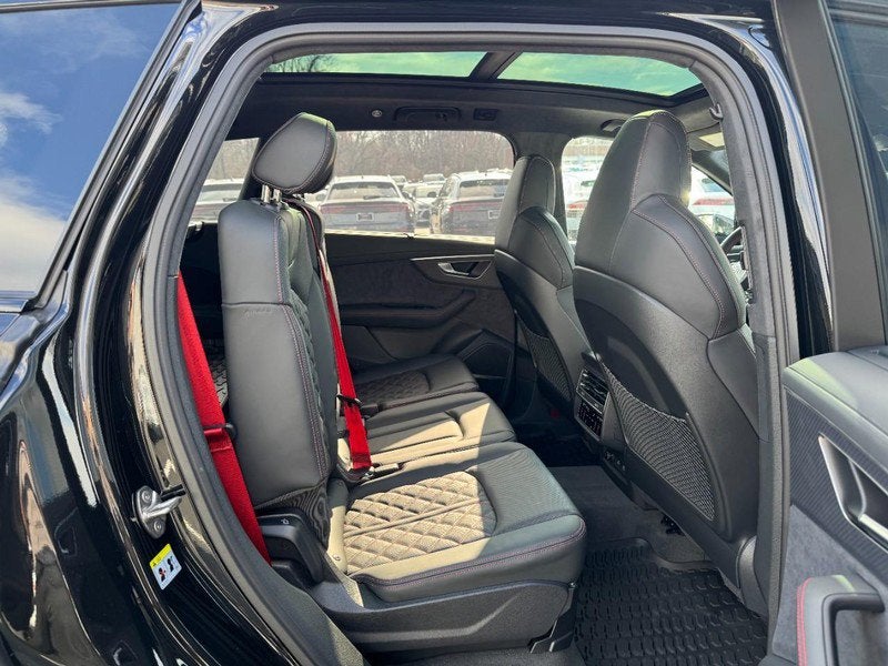 2026 Audi SQ7 Prestige