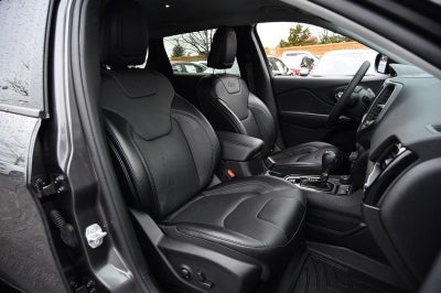 2023 Jeep Cherokee Altitude 4WD