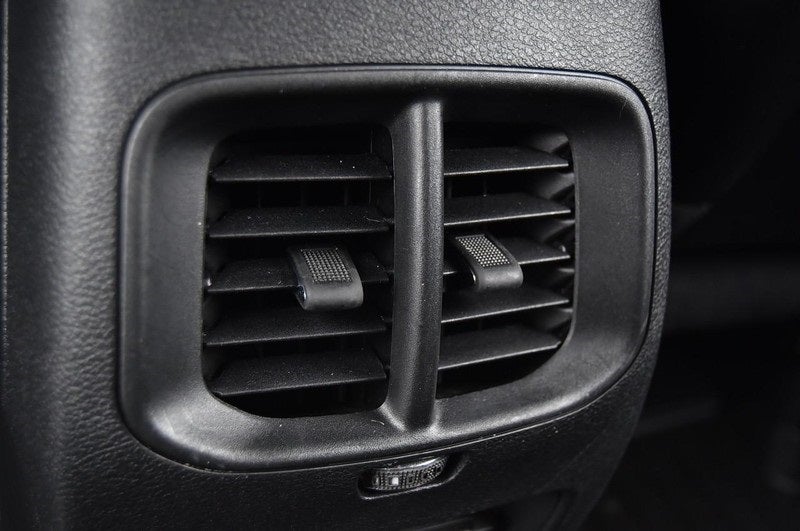 2023 Jeep Cherokee Altitude 4WD