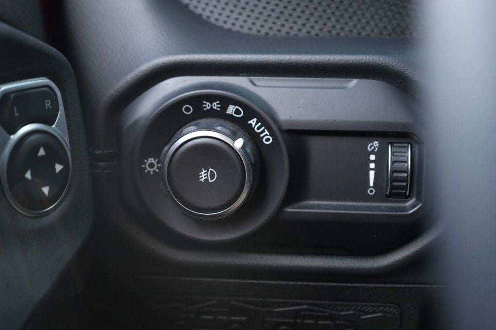 2025 Jeep Wrangler Rubicon 4X4