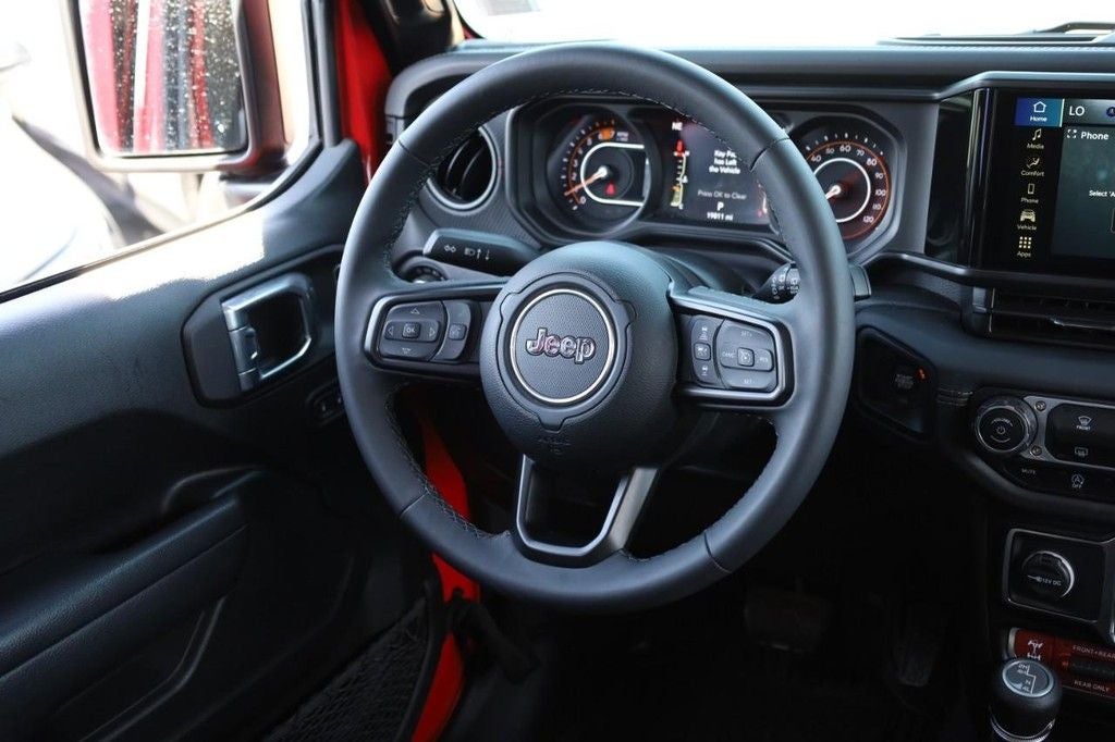 2025 Jeep Wrangler Rubicon 4X4