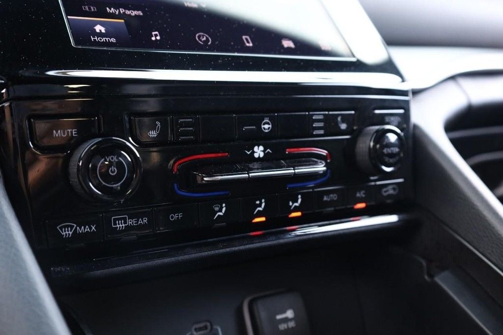 2025 Jeep Grand Cherokee Altitude 4WD