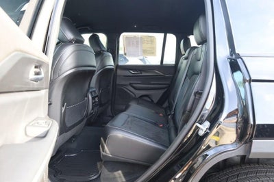 2025 Jeep Grand Cherokee Altitude 4WD