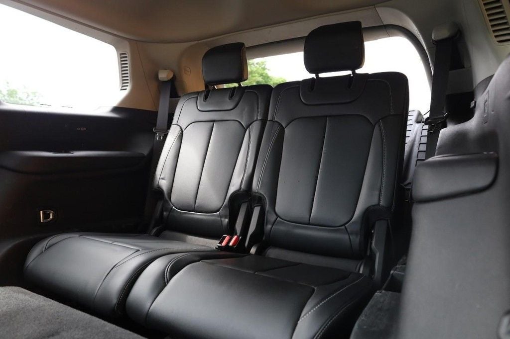 2022 Jeep Grand Cherokee L Limited 4WD w/ Panoramic Moonroof [MotorTrend Certified]