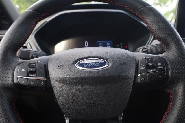 2025 Ford Escape ST-Line AWD [MotorTrend Certified]