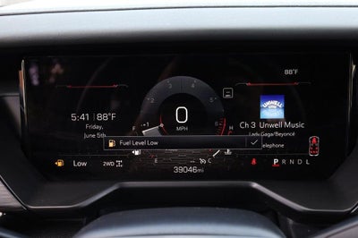 2025 GMC Acadia AT4 AWD w/ Panoramic Moonroof [MotorTrend Certified]
