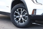 2025 GMC Acadia AT4 AWD w/ Panoramic Moonroof [MotorTrend Certified]