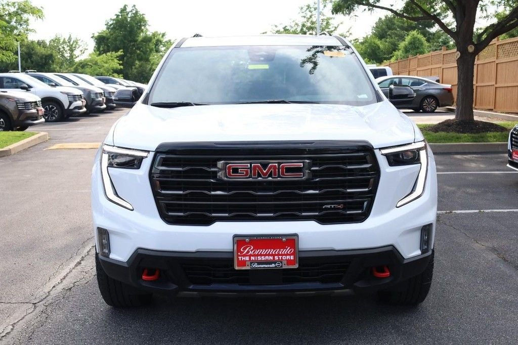 2025 GMC Acadia AT4 AWD w/ Panoramic Moonroof [MotorTrend Certified]