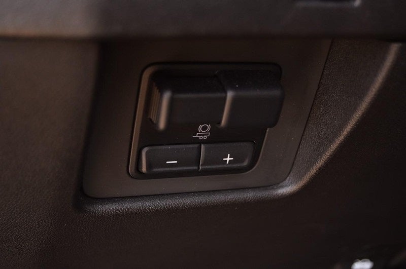 2024 GMC Canyon AT4 4WD Technology & Trailering Packages