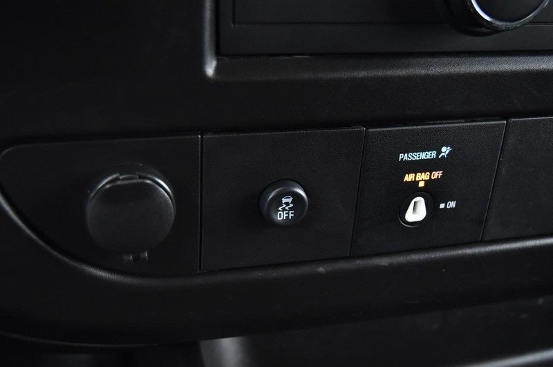 2024 GMC Savana 2500 4.3L V6 Cargo Van Convenience & Chrome Appearance Packages