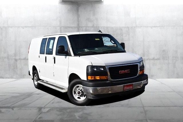 2024 GMC Savana 2500 Cargo Van Convenience & Chrome Appearance Packages