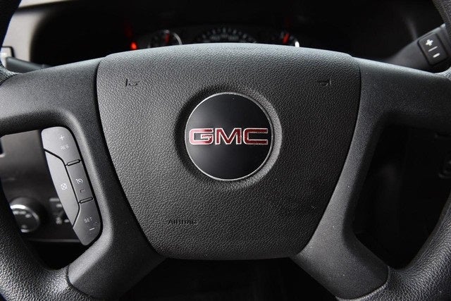 2024 GMC Savana 2500 Cargo Van Convenience & Chrome Appearance Packages