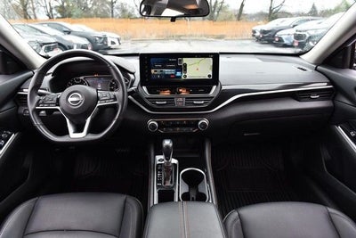 2024 Nissan Altima SR