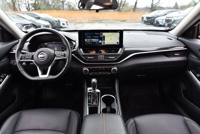 2024 Nissan Altima SR