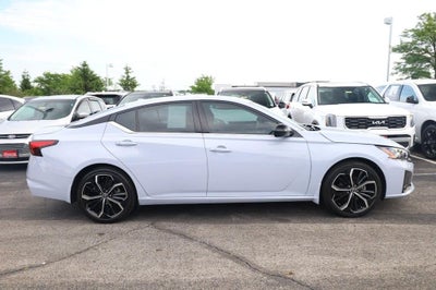 2024 Nissan Altima SR