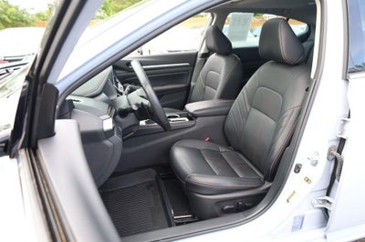 2024 Nissan Altima SR