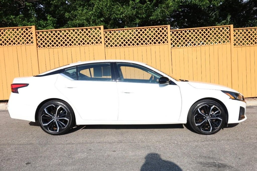 2024 Nissan Altima SR