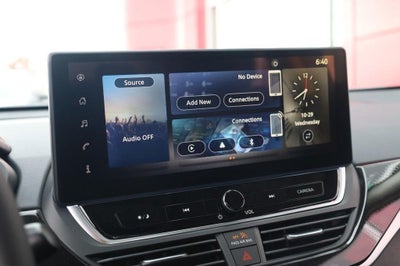 2025 Nissan Altima SR