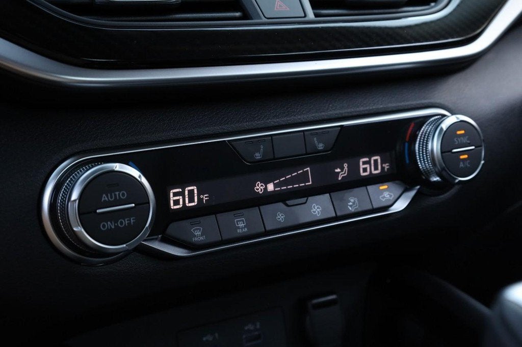 2025 Nissan Altima SR
