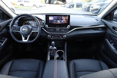 2025 Nissan Altima SR