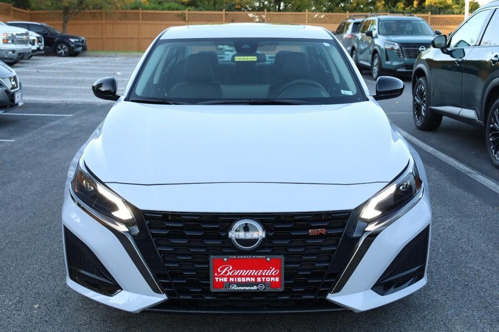 2025 Nissan Altima SR