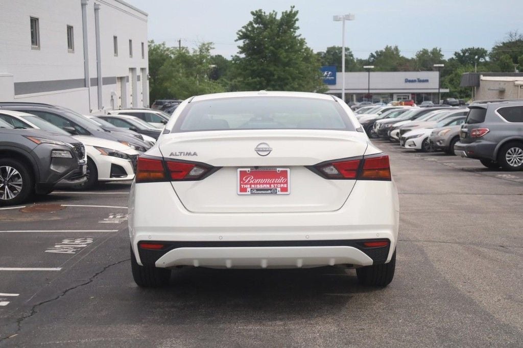2025 Nissan Altima SV