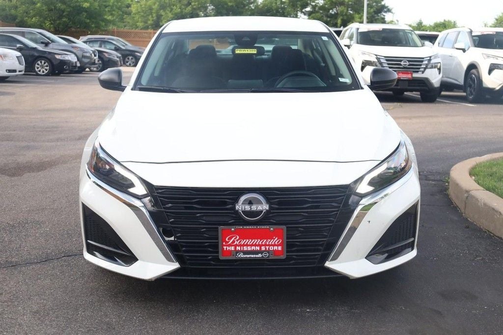 2025 Nissan Altima SV