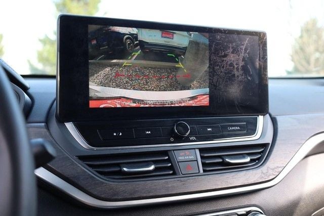 2024 Nissan Altima SV