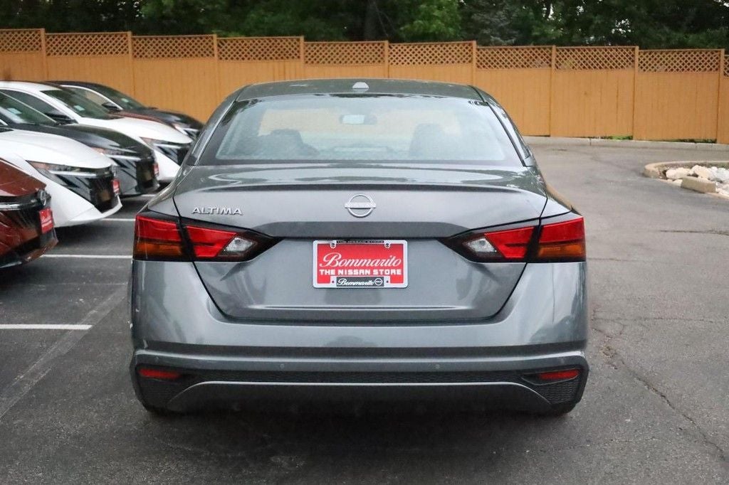 2025 Nissan Altima SV