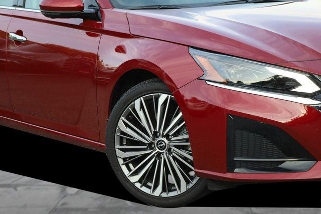 2025 Nissan Altima SL