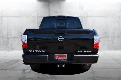 2024 Nissan Titan SV 4WD Tow, Utility & Convenience Packages