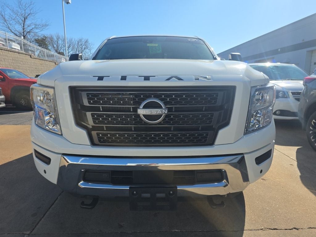 2024 Nissan Titan XD SV 4WD Utility & Convenience Packages