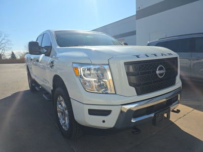 2024 Nissan Titan XD SV 4WD Utility & Convenience Packages