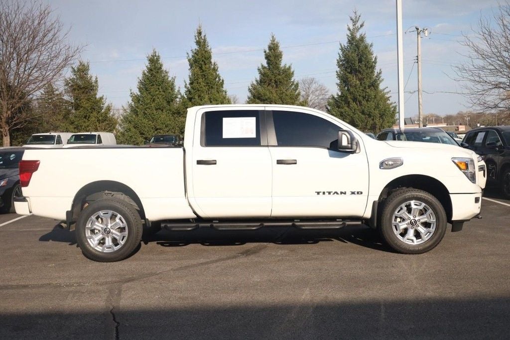 2024 Nissan Titan XD SV 4WD Utility & Convenience Packages