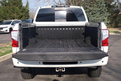 2024 Nissan Titan XD SV 4WD Utility & Convenience Packages