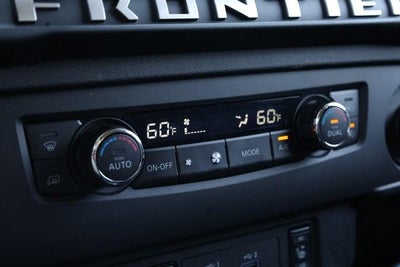 2025 Nissan Frontier Crew Cab SV