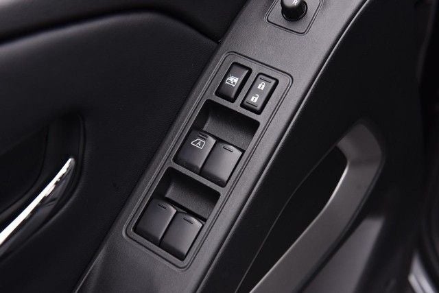 2025 Nissan Frontier Crew Cab SV