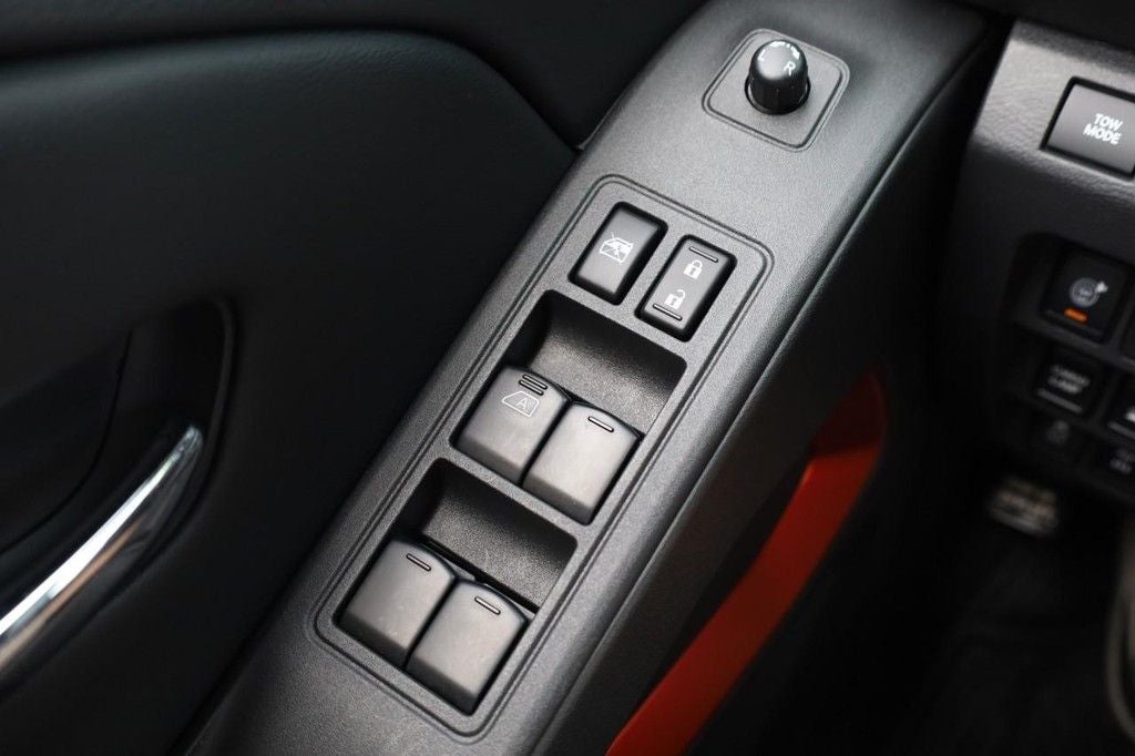 2025 Nissan Frontier Crew Cab PRO-4X®