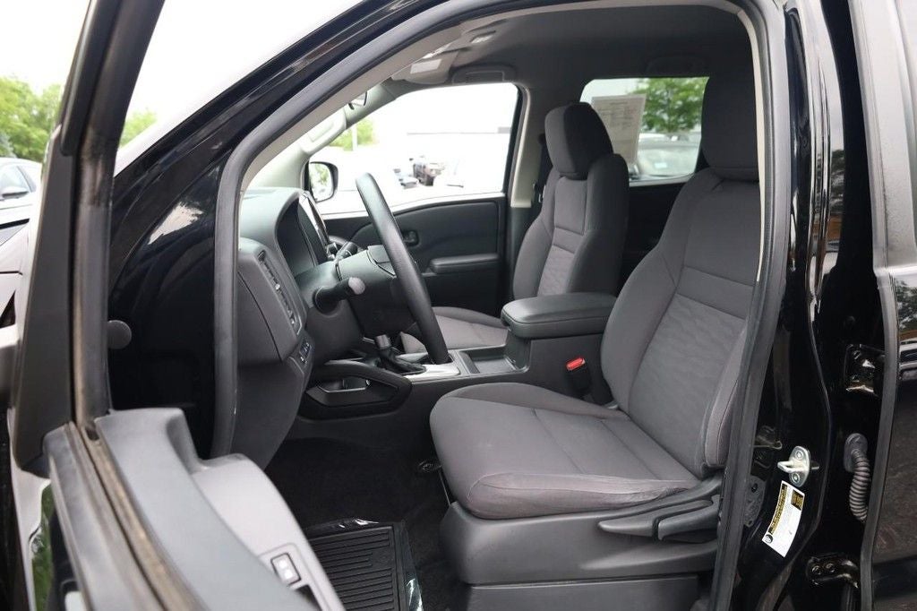 2022 Nissan Frontier Crew Cab S