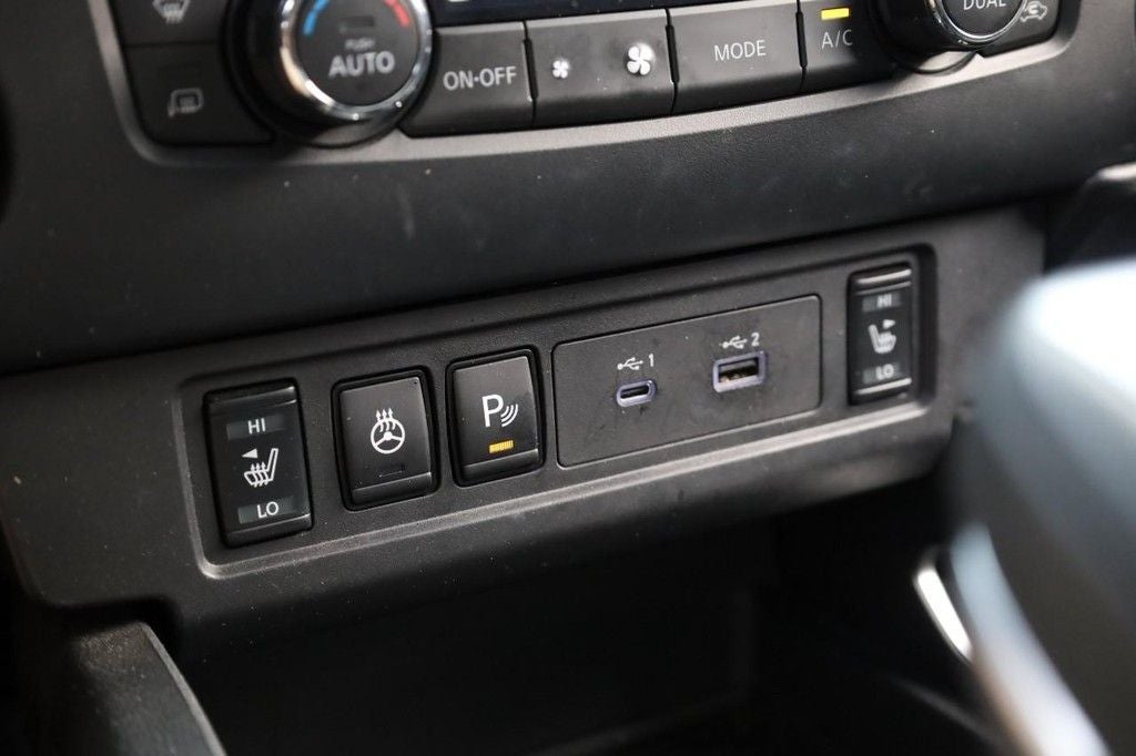 2022 Nissan Frontier SV 4WD Premium/ Tech/ Conv Pkgs [MotorTrend Certified