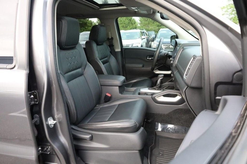 2022 Nissan Frontier SV 4WD Premium/ Tech/ Conv Pkgs [MotorTrend Certified