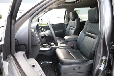 2022 Nissan Frontier SV 4WD Premium/ Tech/ Conv Pkgs [MotorTrend Certified