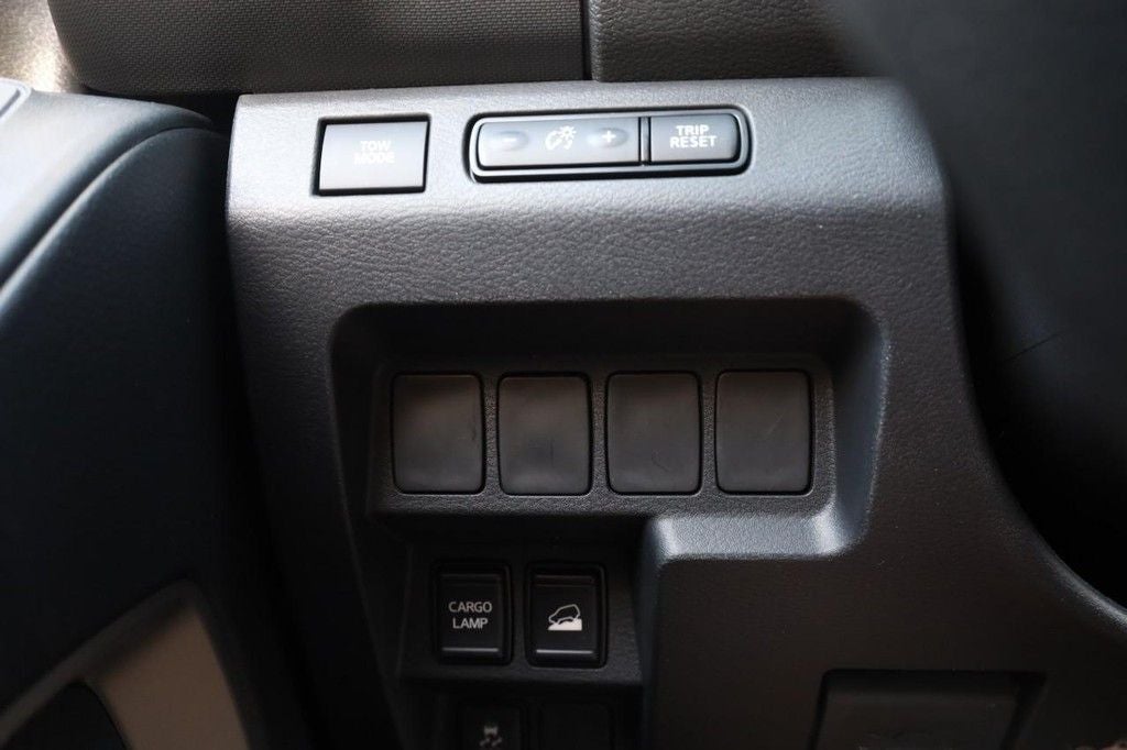 2022 Nissan Frontier Crew Cab SV