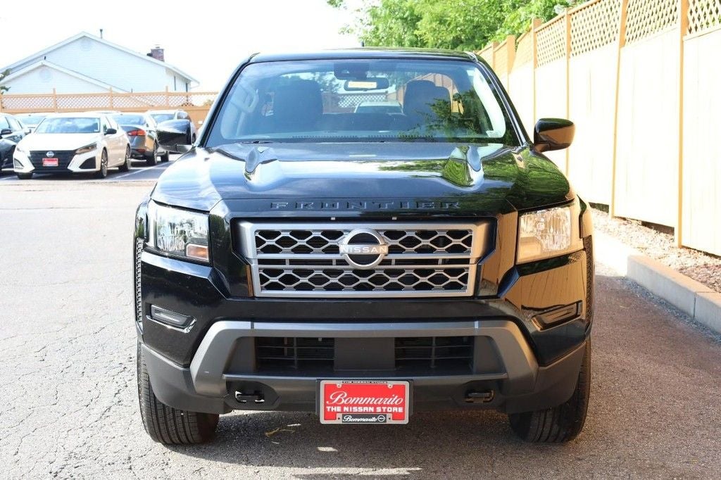 2022 Nissan Frontier Crew Cab SV