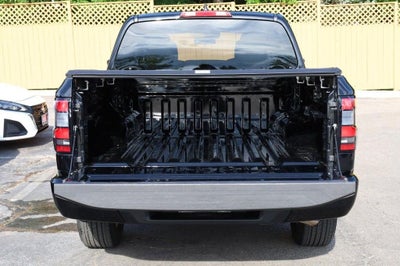 2022 Nissan Frontier Crew Cab SV