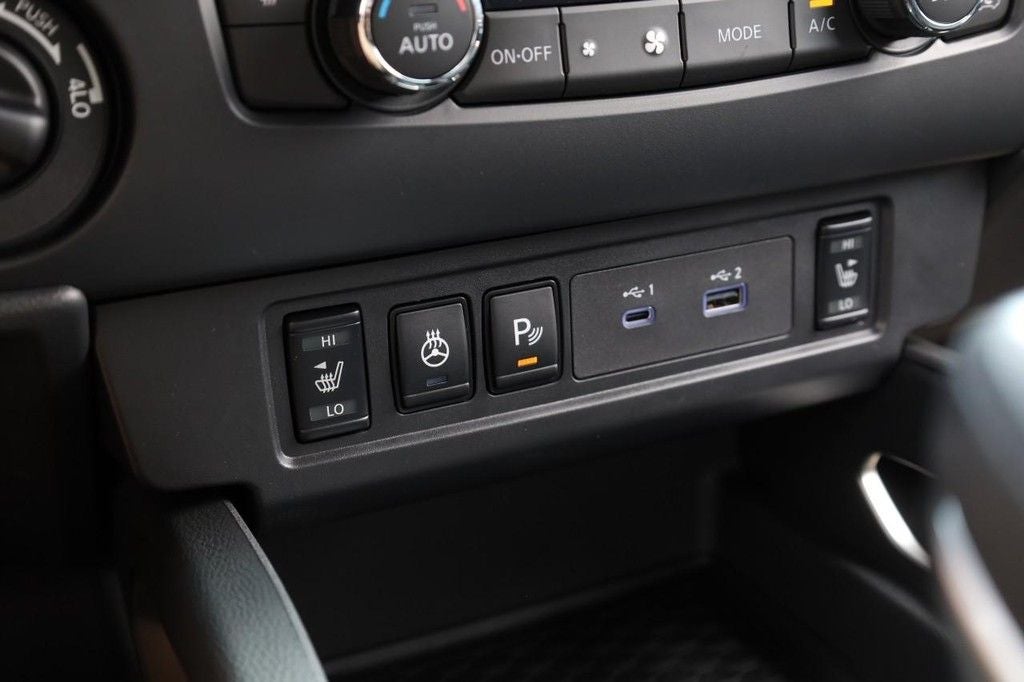 2026 Nissan Frontier Crew Cab SV
