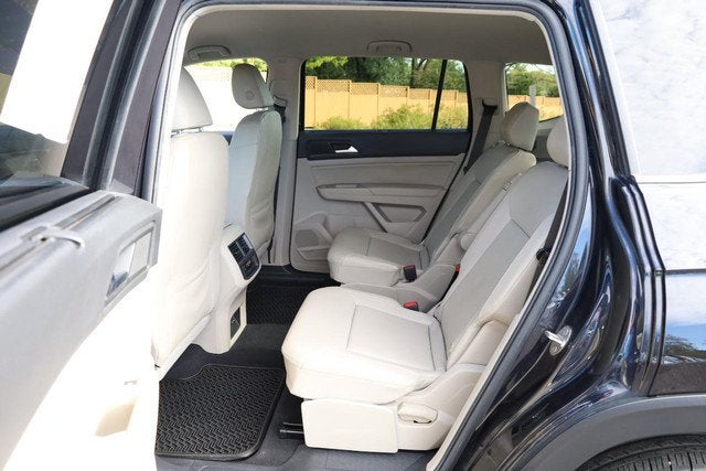 2021 Volkswagen Atlas 3.6L V6 SE w/Technology R-Line